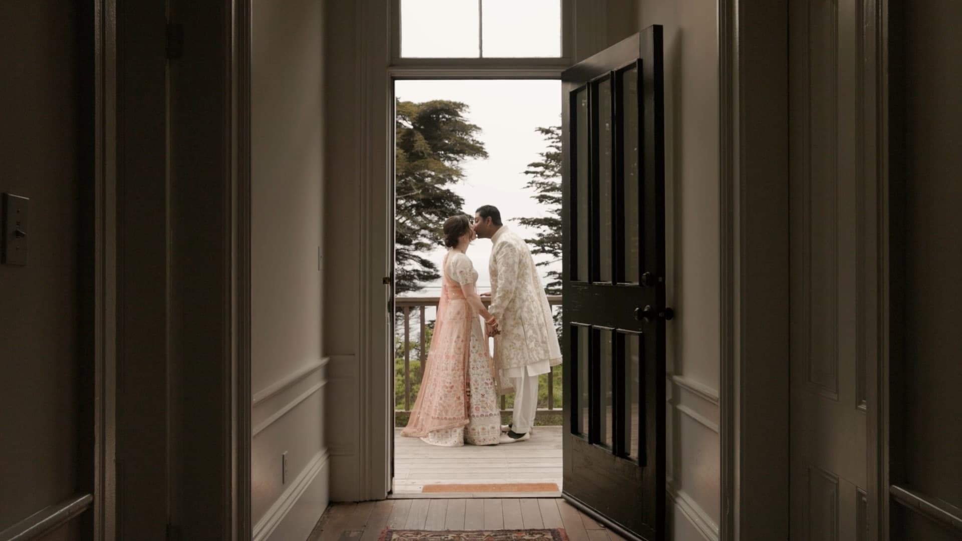 Jaqueline + Parik - Photo 14