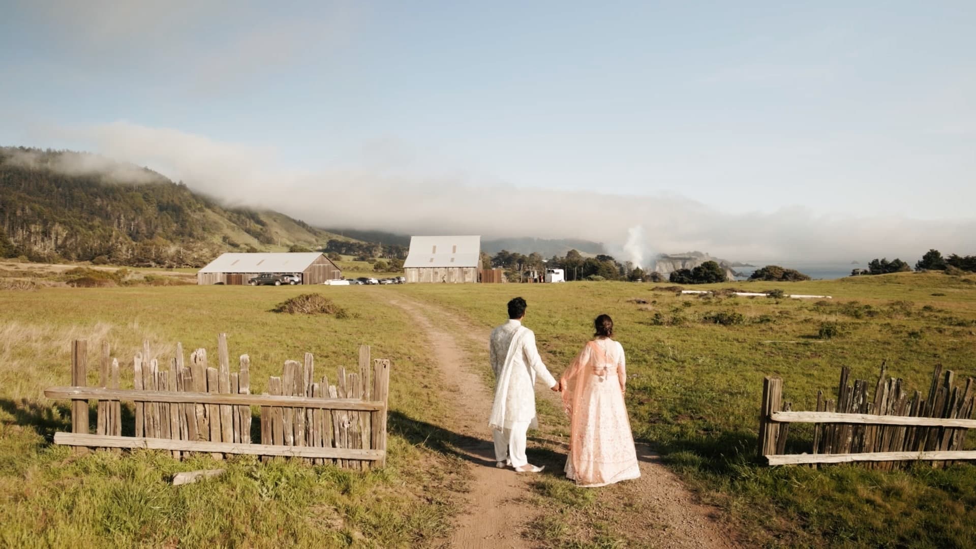 Jaqueline + Parik - Photo 3